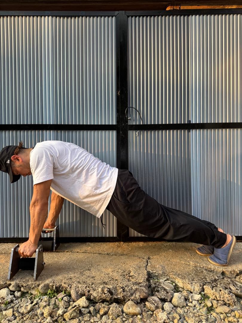 三角ダンベル(コンテストパンプアップにオススメ)