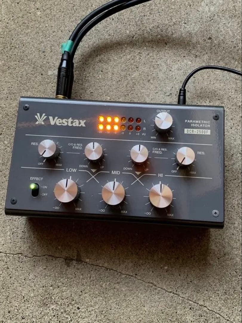 VESTAX DCR-2500F パラメトリック アイソレーター