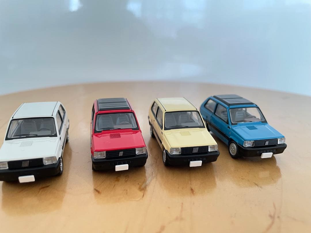TOMICA LIMITED VINTAGE NEO フィアット パンダ4台
