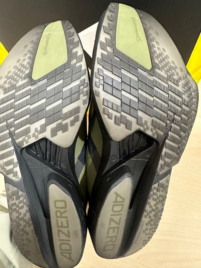 アディオスプロ4 25.5cm