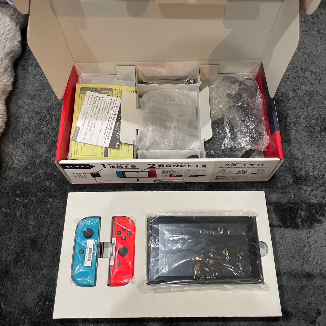 任天堂Switch 本体 バッテリー強化版 ＋ ケース・社外コントローラー付き