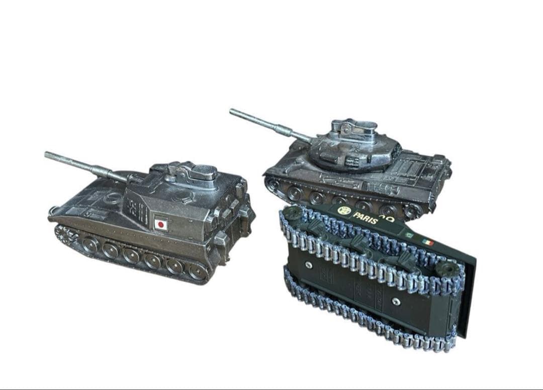 75式自走榴弾砲　74式戦車　シャーマン戦車M4A3 飛行機　温度計ヘリコプター