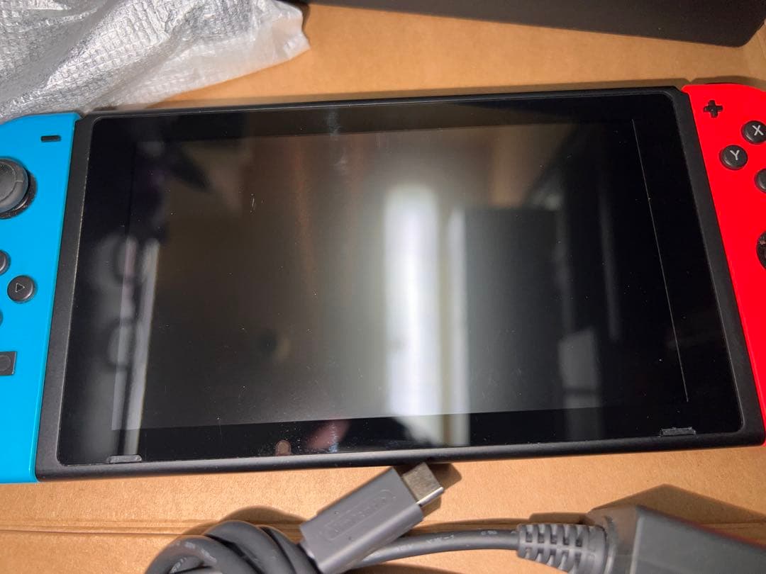 Nintendo Switch 本体　ドック　Joy-Conなど付属品有　動作品