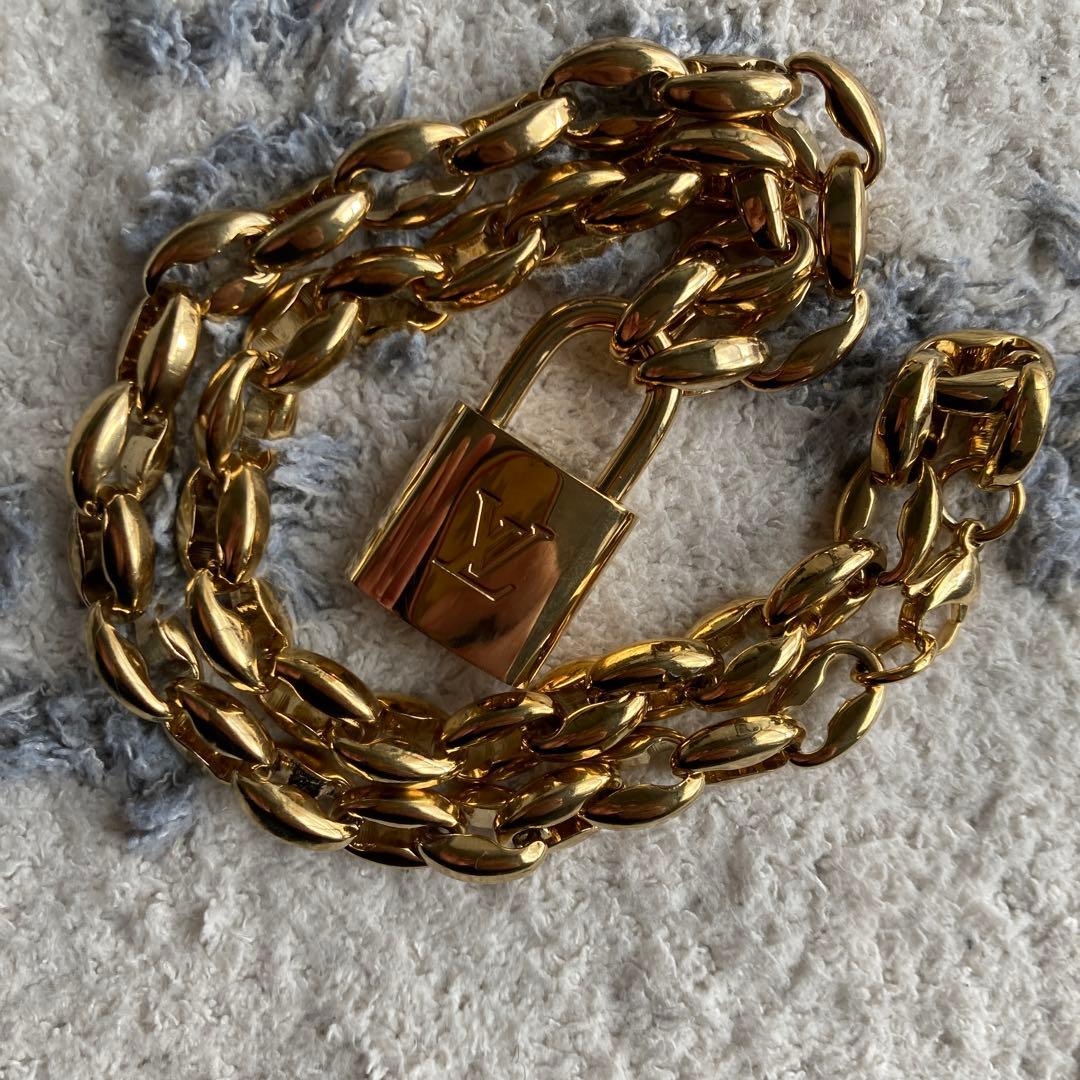 LOUISVUITTON南京錠　カデナ　ネックレスお探しの方にも！