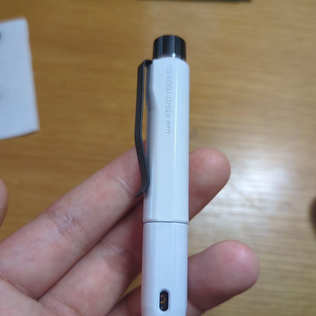 クルトガダイブ　白　「か」　黒