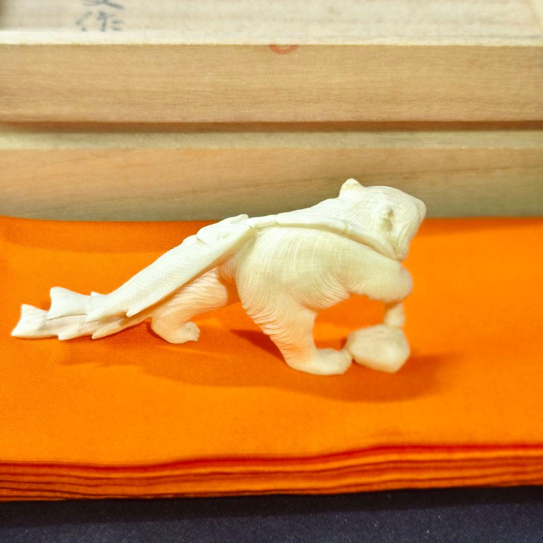 置物 熊 寛支作 共箱 天然素材彫刻 手彫り細工 未使用美品 時代物 蒐集家放出