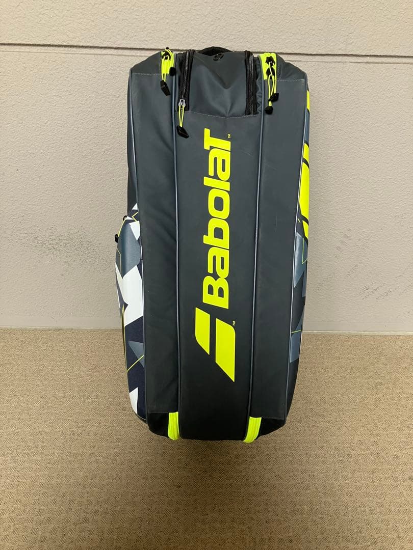バボラ　ピュアアエロチーム2本　ラケットバックセット