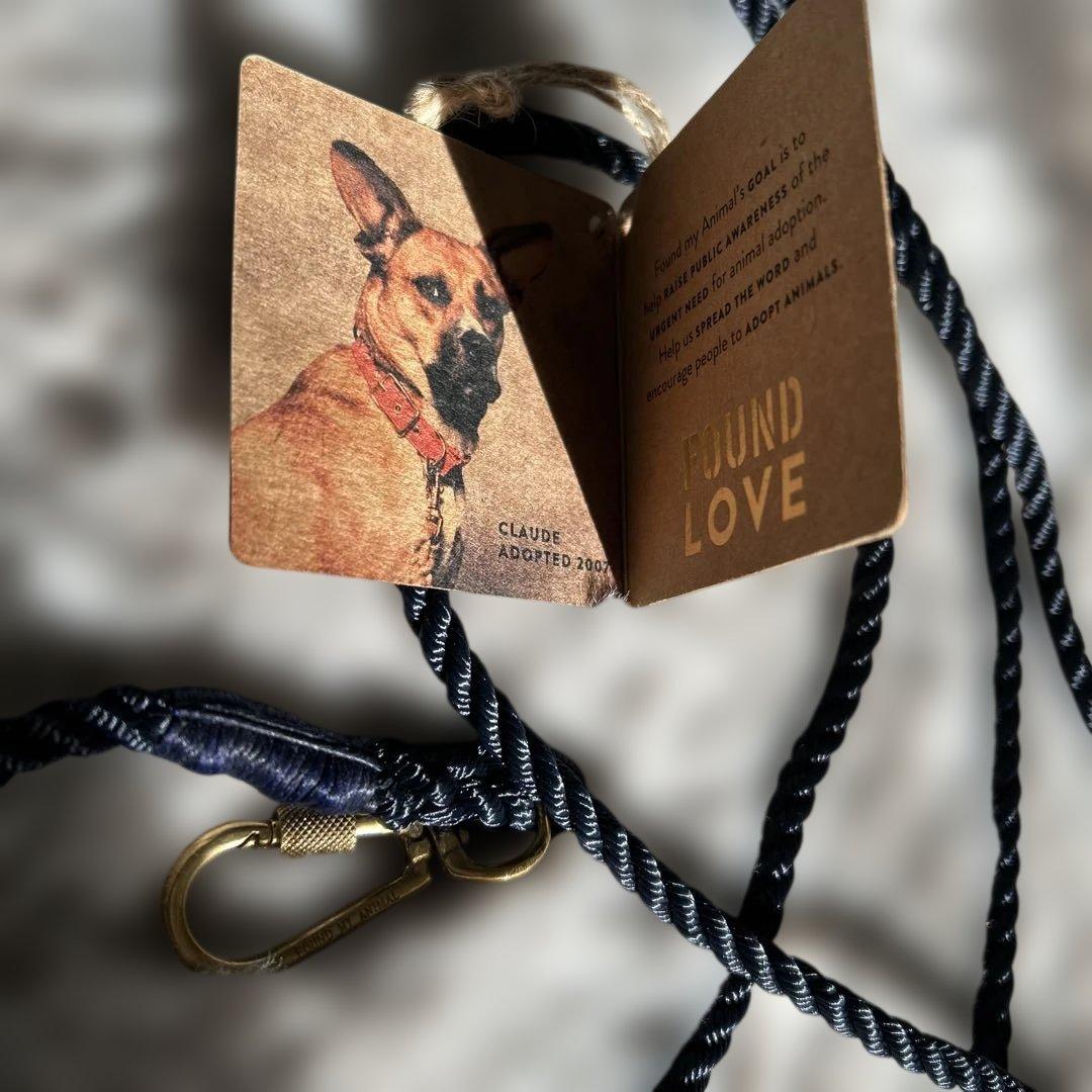 未使用ファウンドマイアニマル　アジャスタブルリーシュ(リード) ネイビーSサイズ