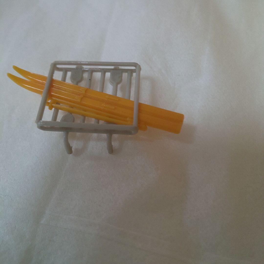 黒箱48ニッサン サニー1200スキーキャリア