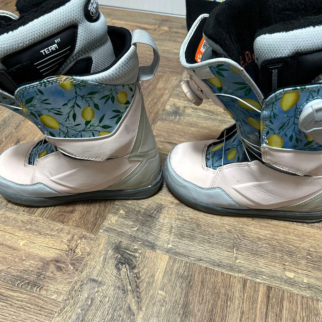 THIRTYTWO スノーボードブーツ　LASHED DOUBLE BOA