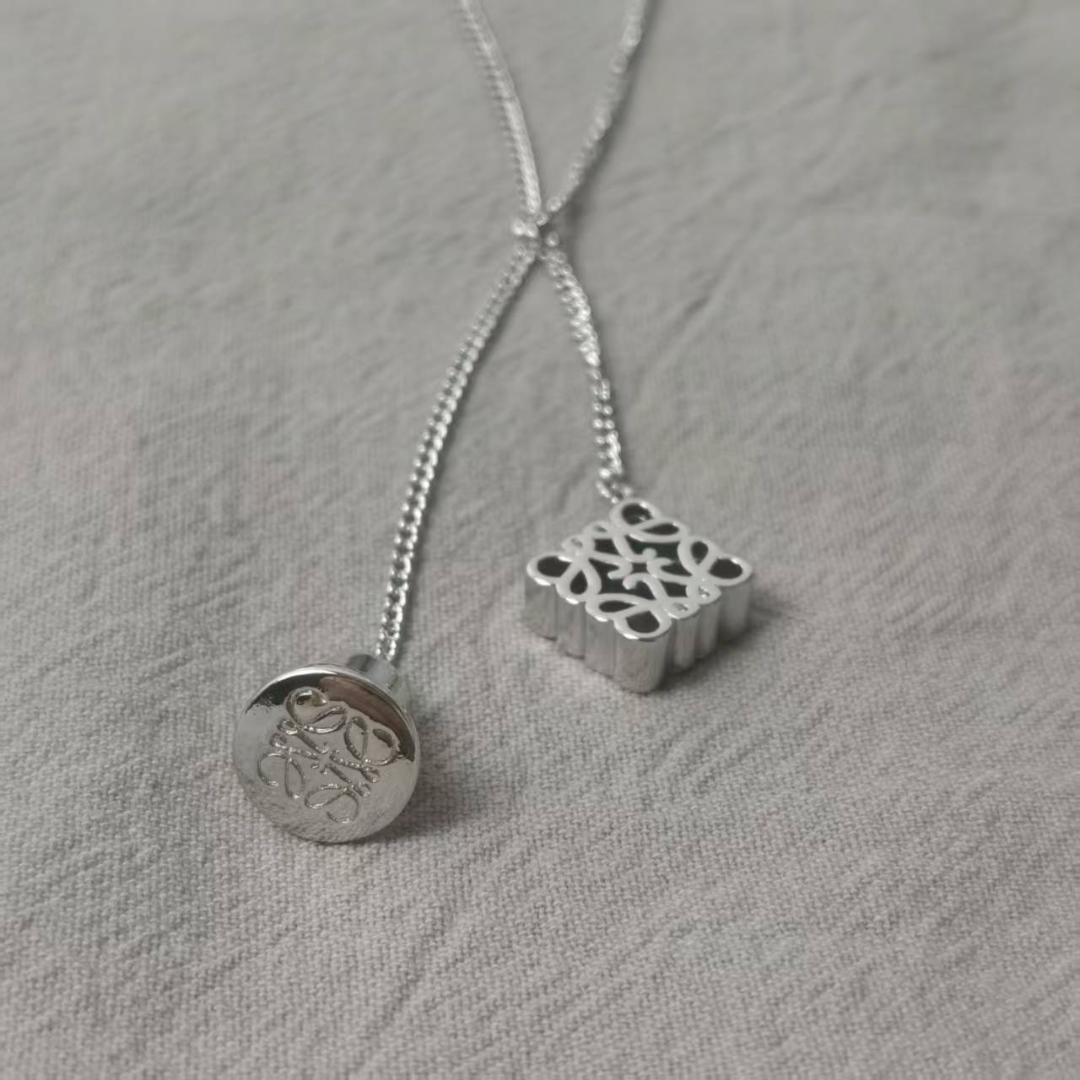 シルバー ネックレス LOEWE