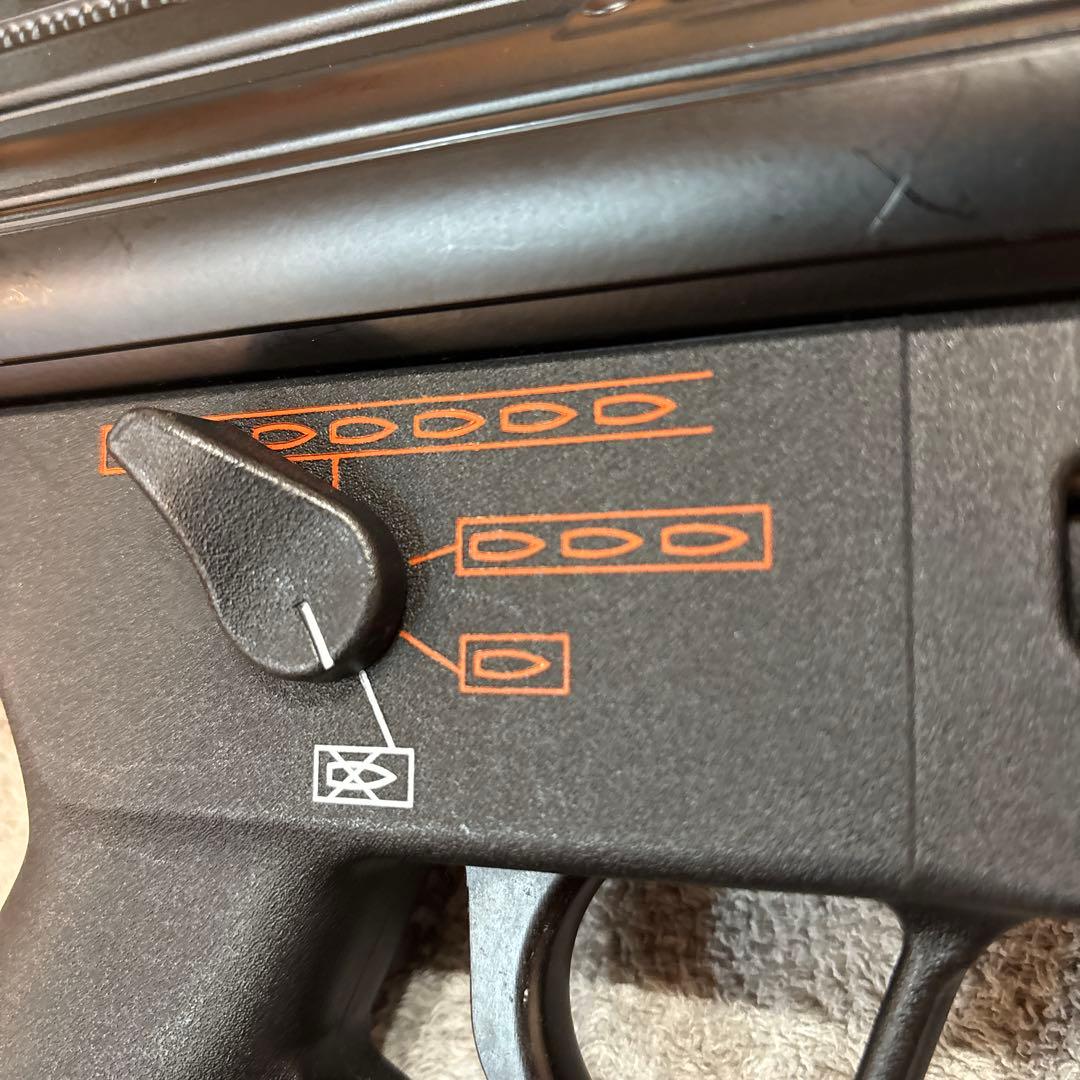 東京マルイ 次世代MP5A5 スコープマウント&サイレンサー付き