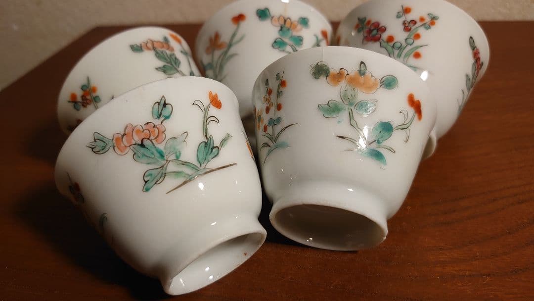 李朝　白磁　色絵　華の図　アンティーク李朝　煎茶碗　５客