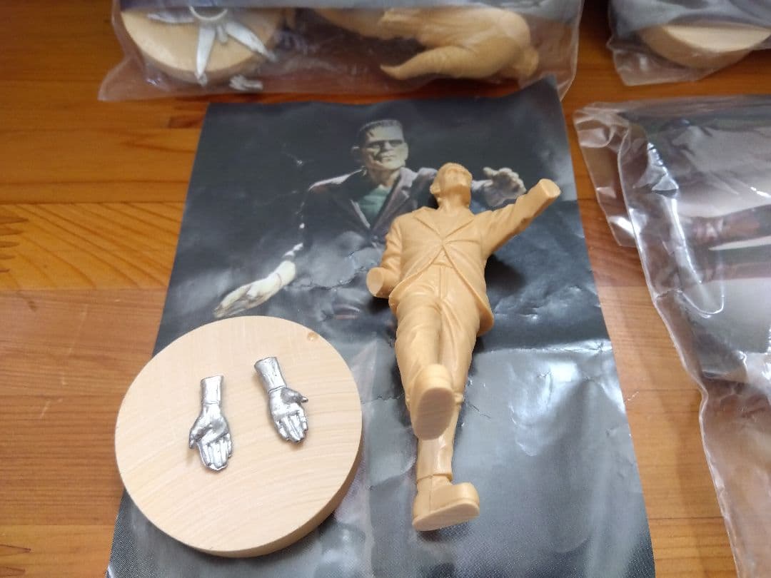 ●狼男 フランケン 傴僂男 吸血鬼 4体 ジオメトリック ガレージキット