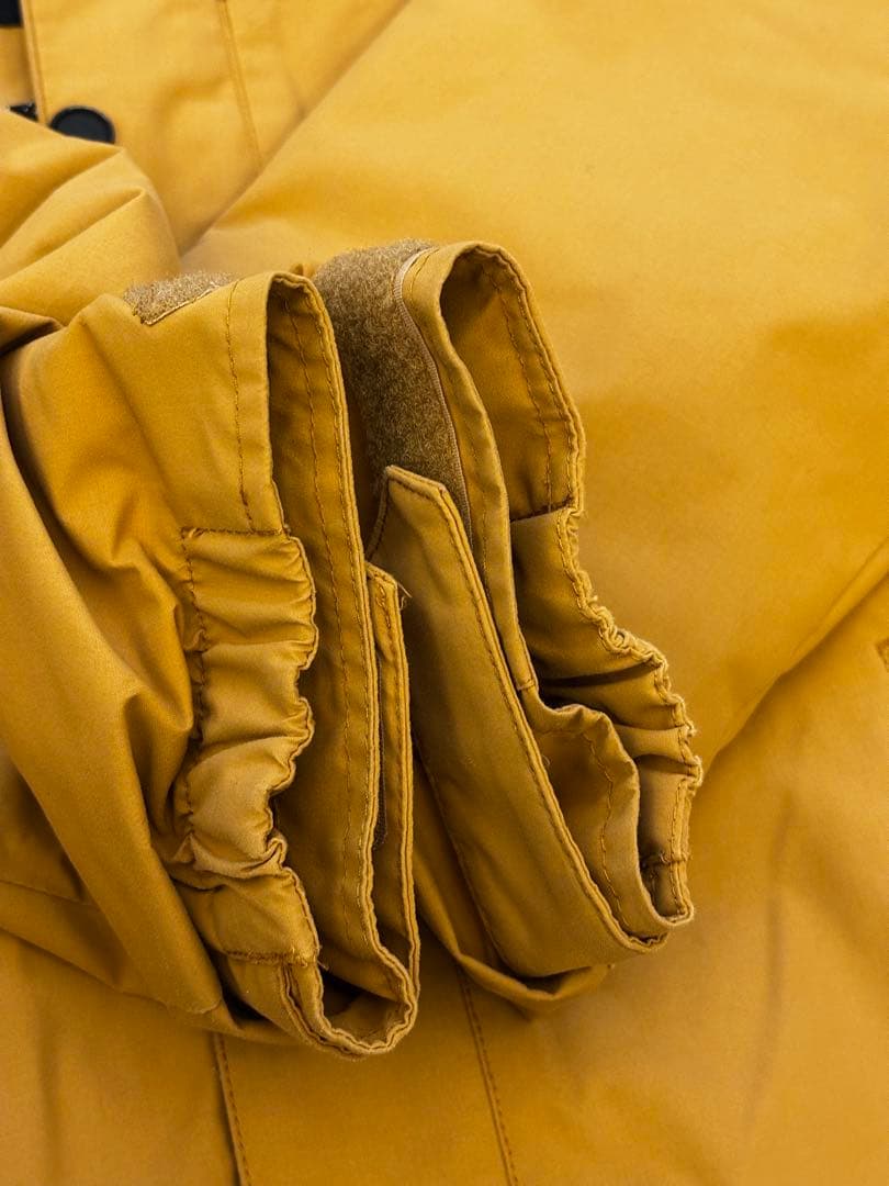 VOLCOM★スノーボードウェアセット150　プロテクターのおまけ付き