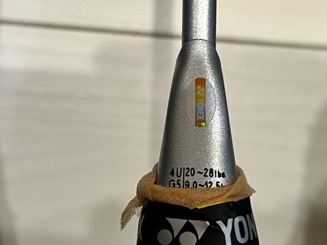 バドミントンラケット　ナノフレア700 GAME 4UG5