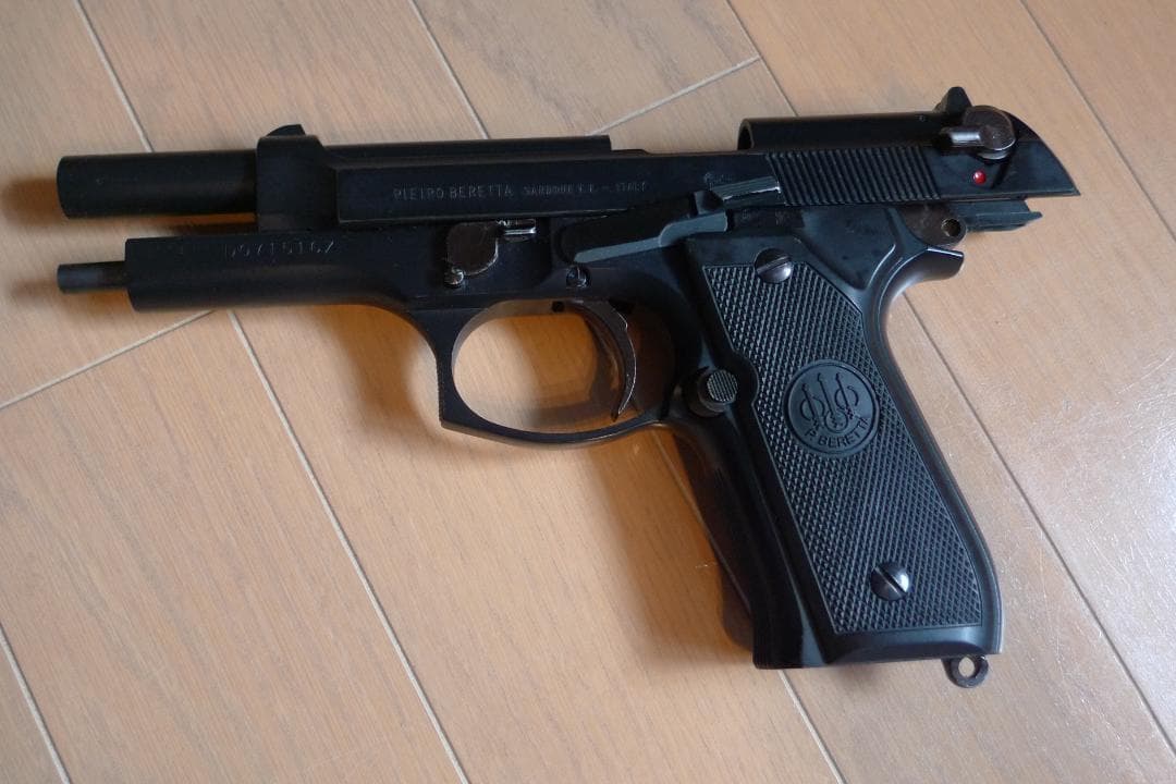 ベレッタ Beretta M92FS ダイハードタイプ　バトルダメージ