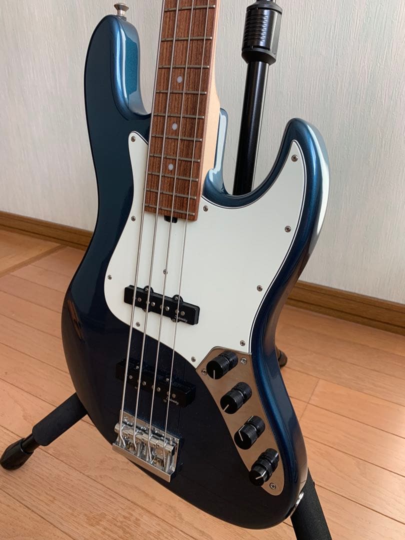 ベース Sadowsky MetroLine VJ4