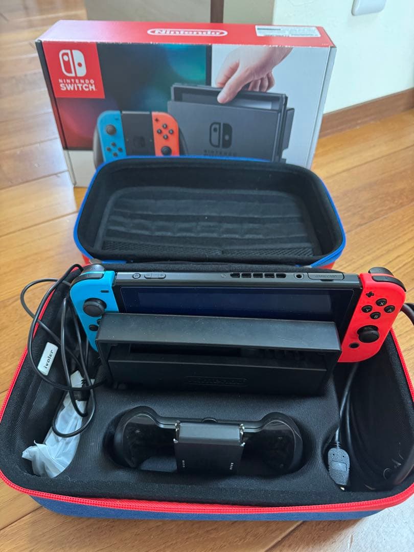 【美品】Nintendo Switch マリオデザイン ケース付き