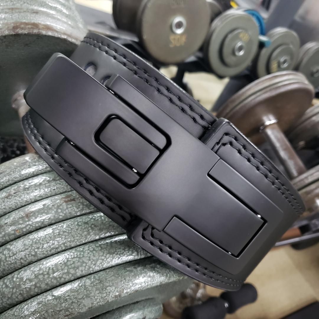 レバーアクションベルト 可変式パワーベルト オールブラック 10ｍｍ Mサイズ