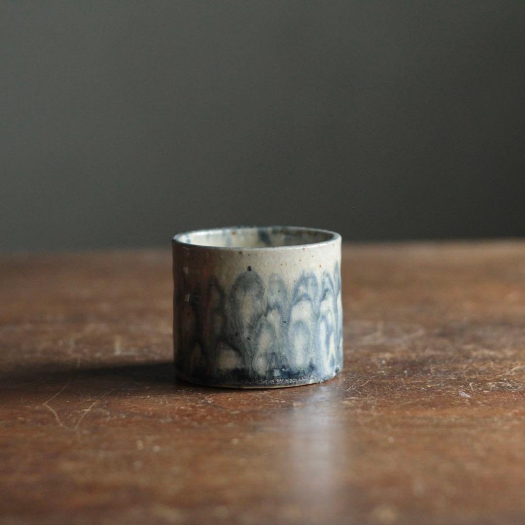 陶胎染付 筒盃 ぐい呑み 盃 ちょこ 酒器 古道具 アンティーク
