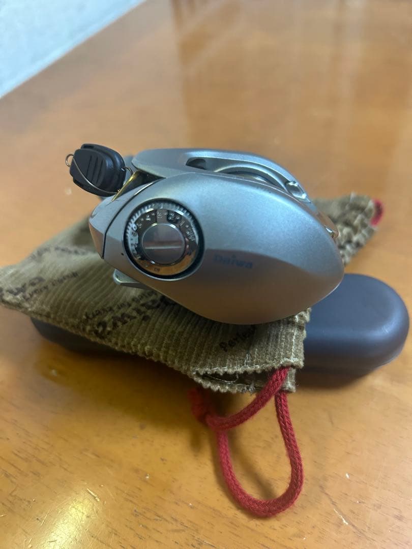 TEAM DAIWA Z 105H ベイトリール