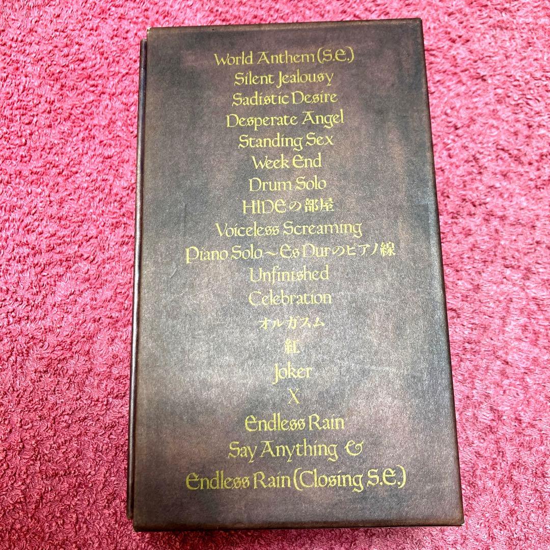 伝説の3days東京ドームライブのVHS版です。