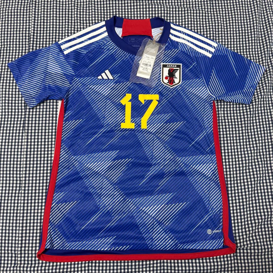 【新品未使用タグ付】サッカー日本代表 ユニフォーム 田中碧 17番 リーズ