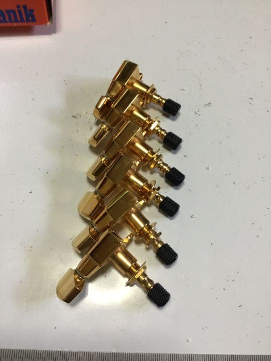 エレキギター用糸巻き