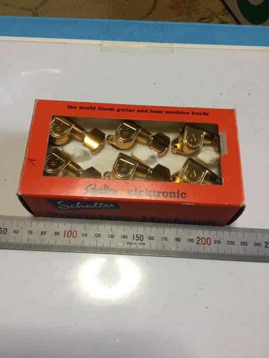 エレキギター用糸巻き