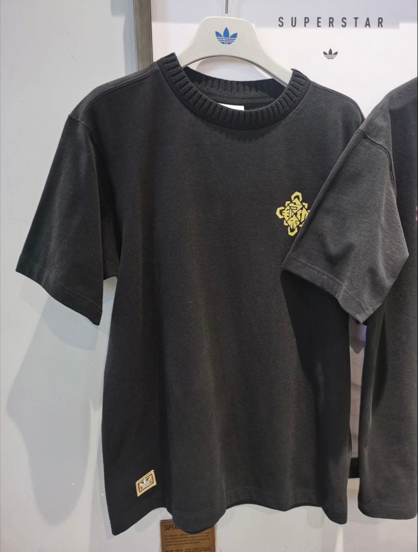 新品XL Adidas FW25 CNY 馬年限定 半袖Tシャツ KT0714