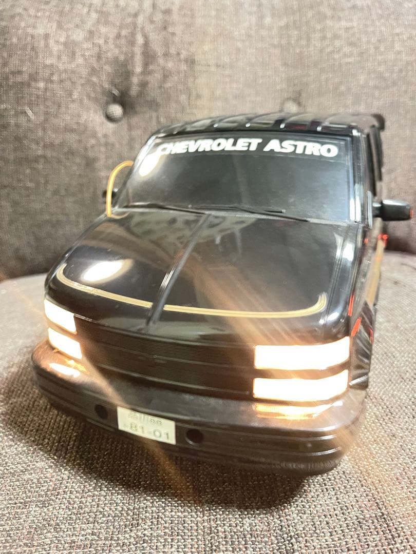 CHEVROLET ASTRO ブラックラジコンカー