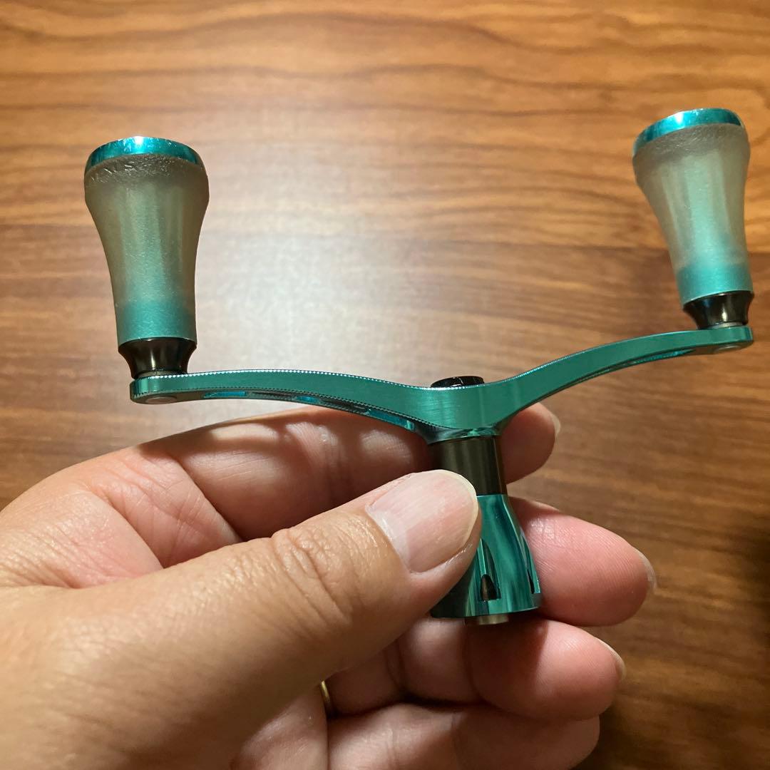 美品　ゴメクサス　エメラルダスカラー　ダブルハンドル　ダイワ専用スタンド