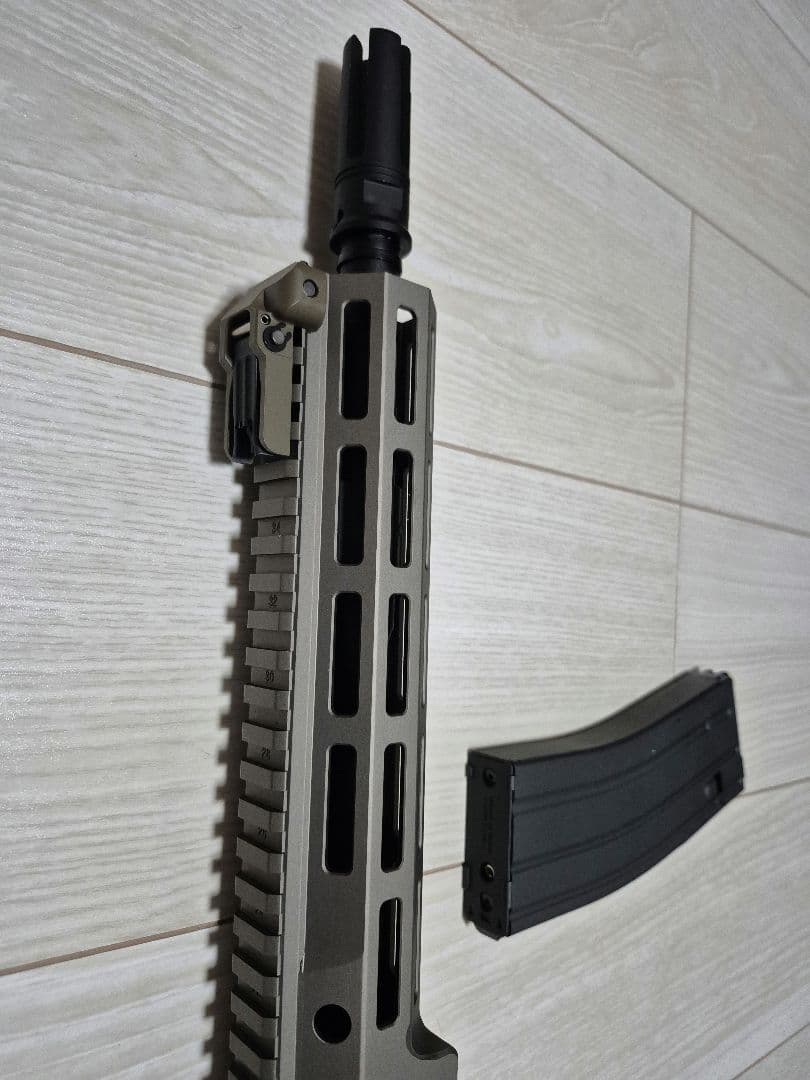 美品　東京マルイ　M4 URG-I 11.5　GBB ガスガン