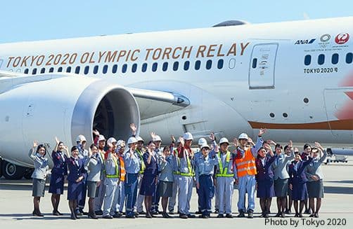 新品東京2020オリンピック聖火特別輸送機TOKYO2020号1/200未使用品