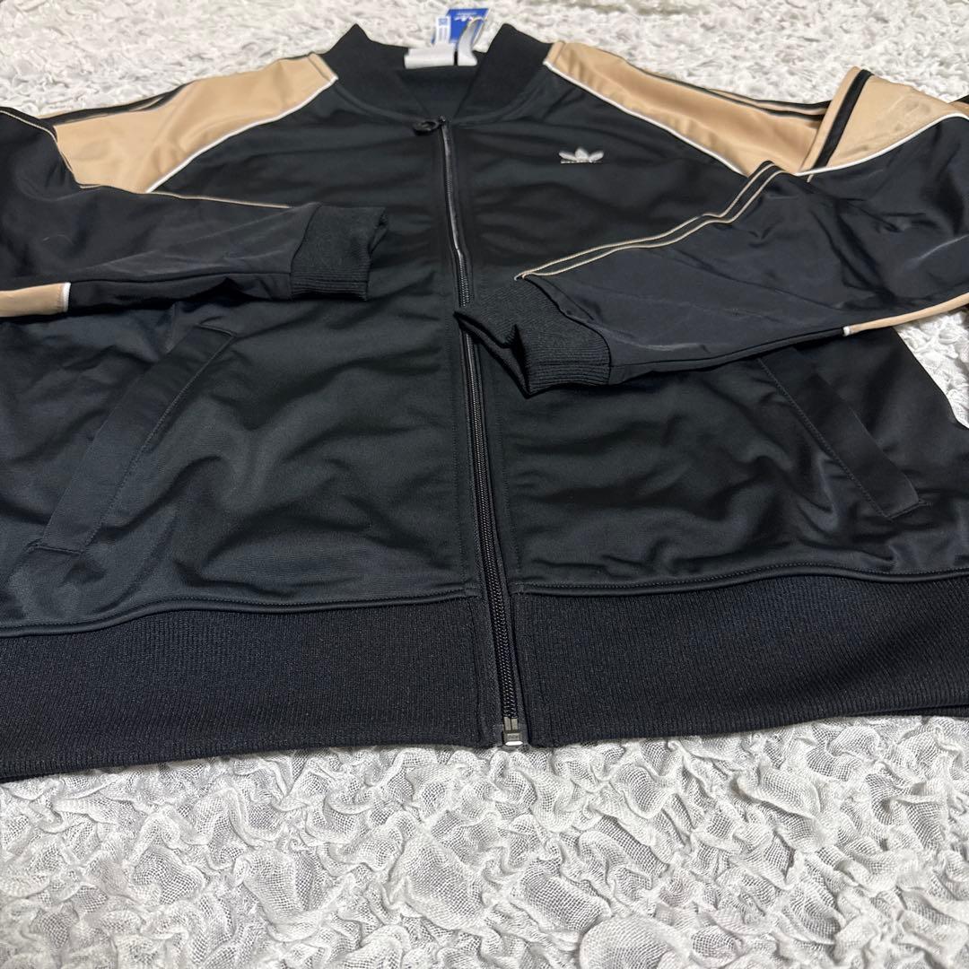 新品 L adidasアディダス刺繍トラックジャケットセットアップ