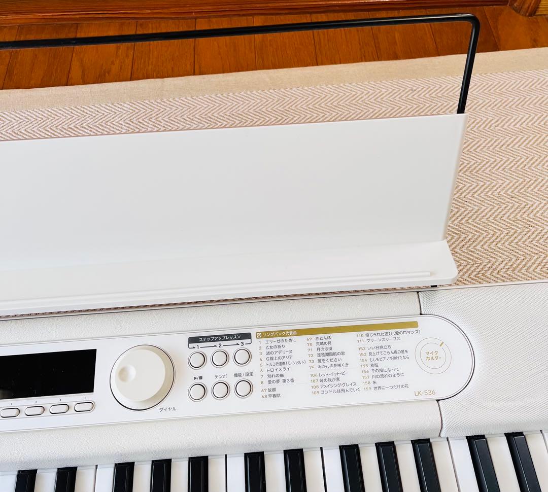 数回使用のみ カシオ 光ナビゲーションキーボード LK-536