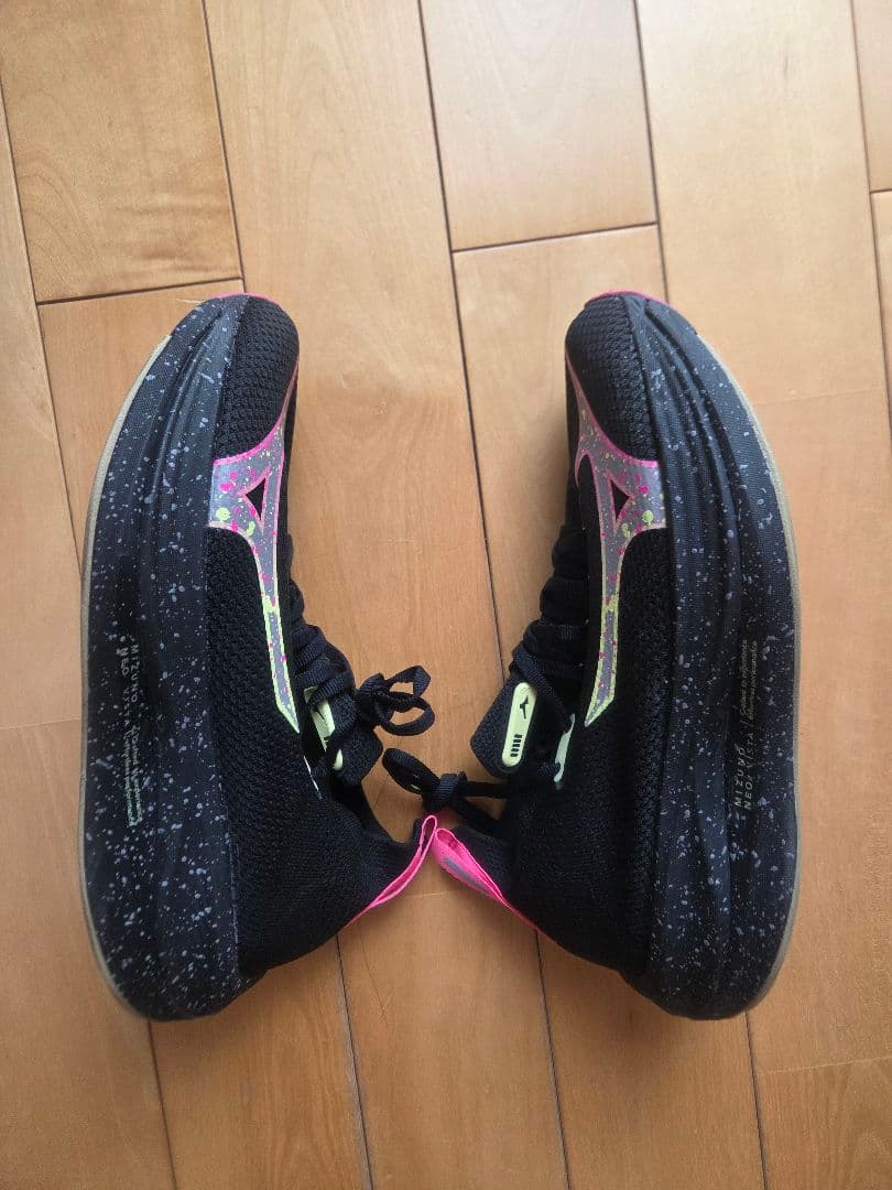 【美品！】MIZUNO NEO VISTA　25.5cm