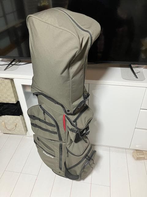 美品　オジオ　ＯＧＩＯ　コンボイ　カーキ　キャディバッグ ポケット付き