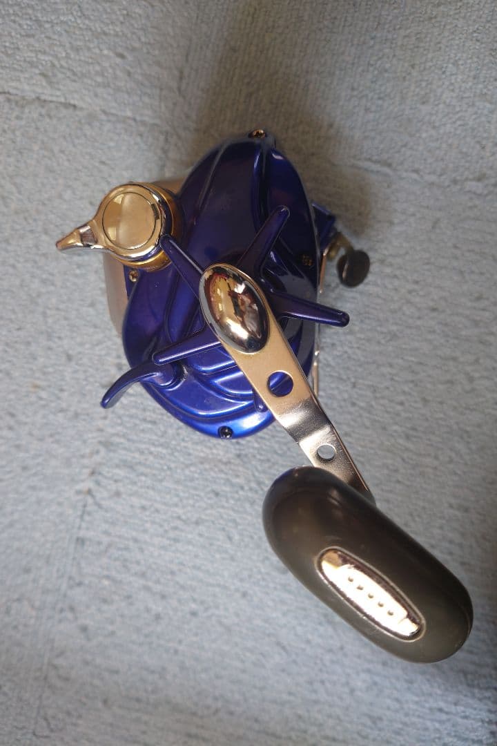 HYPER TANACOM 600Fe 電動リール