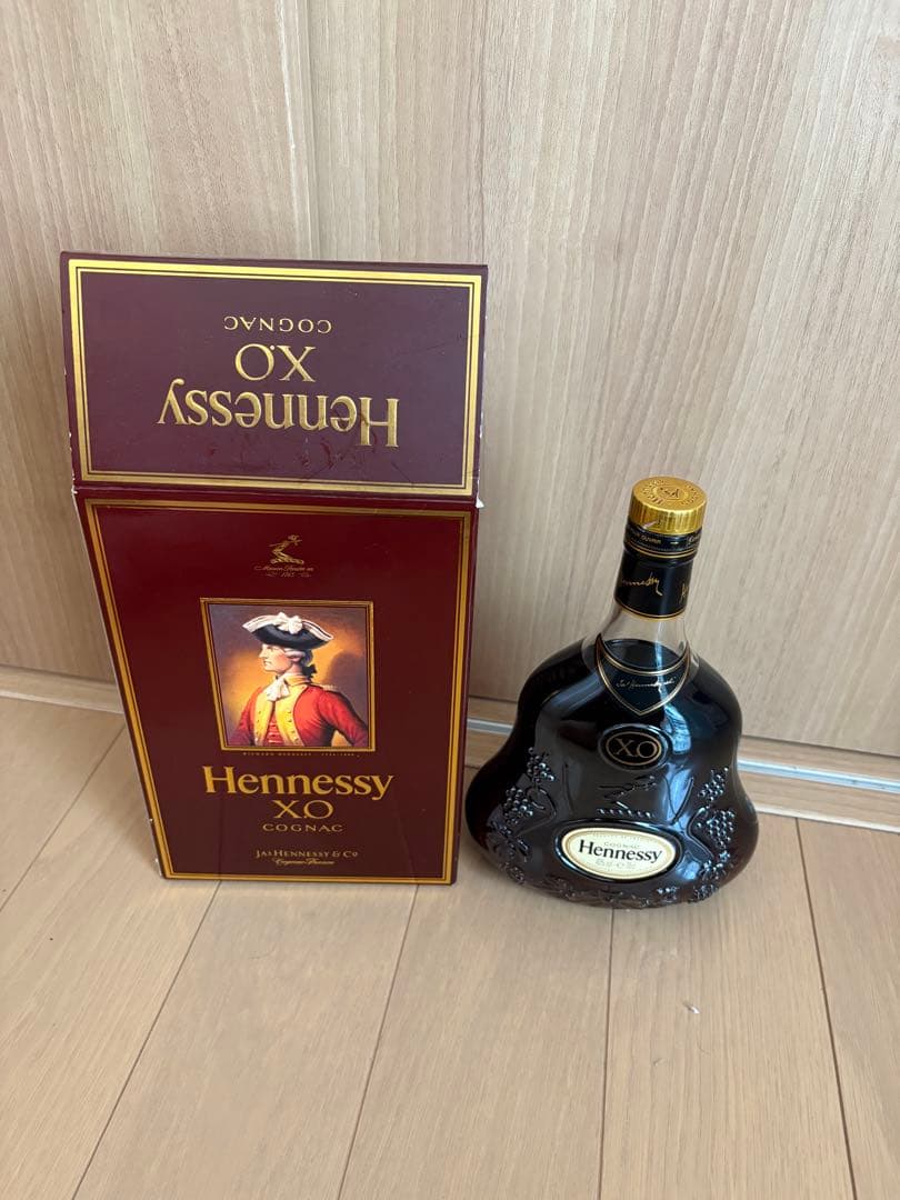 Hennessy XO コニャック 700ml 金キャップ 限定ラベル