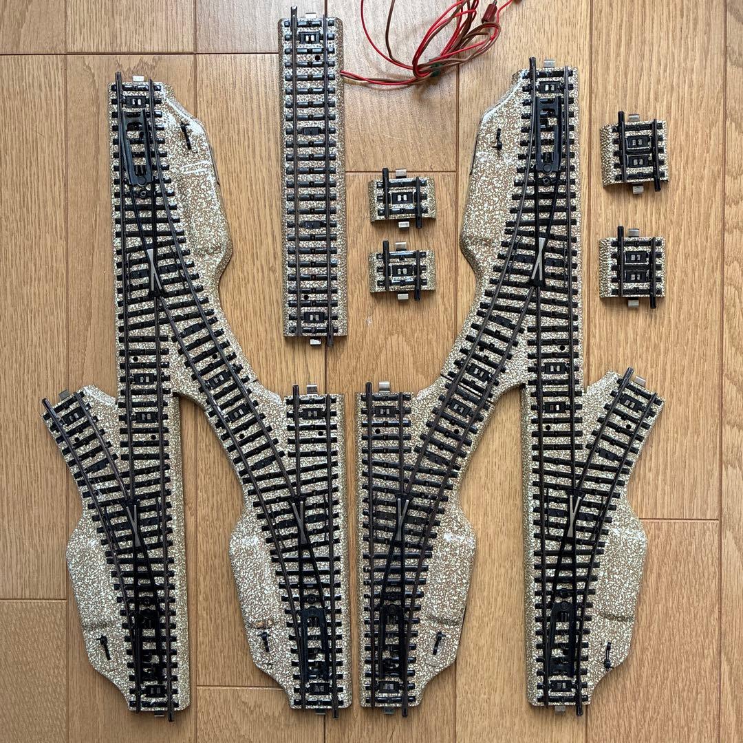 メルクリン 6620 トランス + ポイント両渡り可能引込線付複線オーバルセット