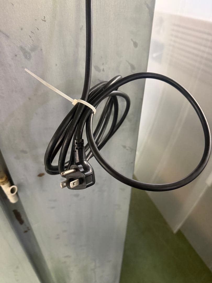 2010年 SANYO縦型冷凍冷蔵庫 620x800x1940