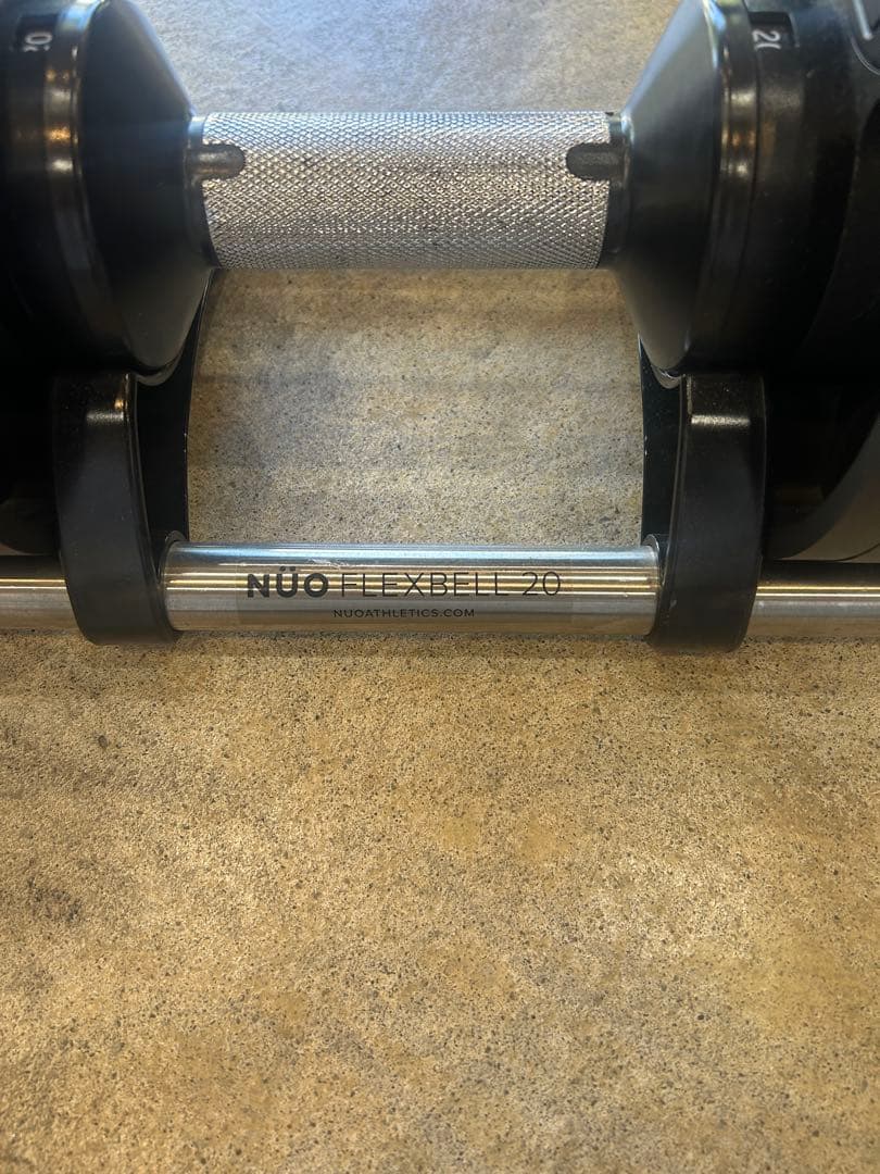 土日のみ割引します　NUO FLEXBELL 20kg 4kg刻み ダンベル ①