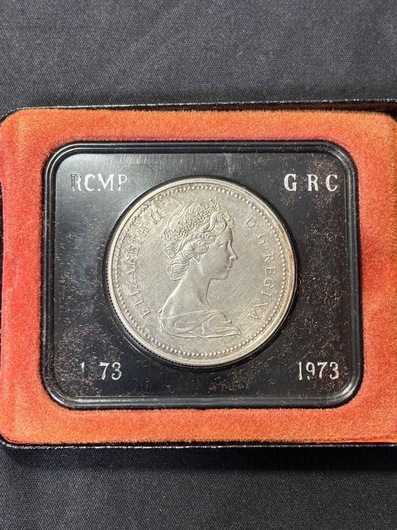 【Sv500】1973年 カナダ エリザベス女王 1ドル銀貨 大型銀貨 ケース付