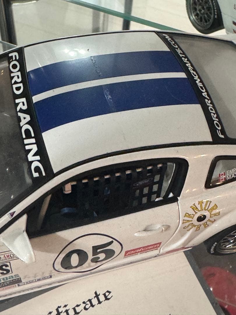 Ford Mustang FR500 1/18スケール ミニカー