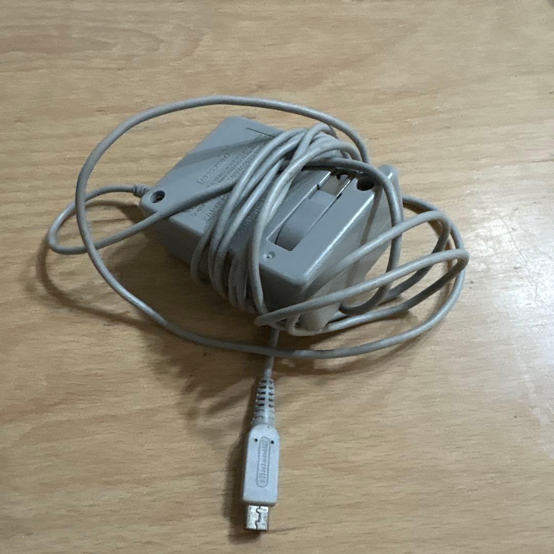 Newニンテンドー3DSLL パールホワイト ケース赤色付き