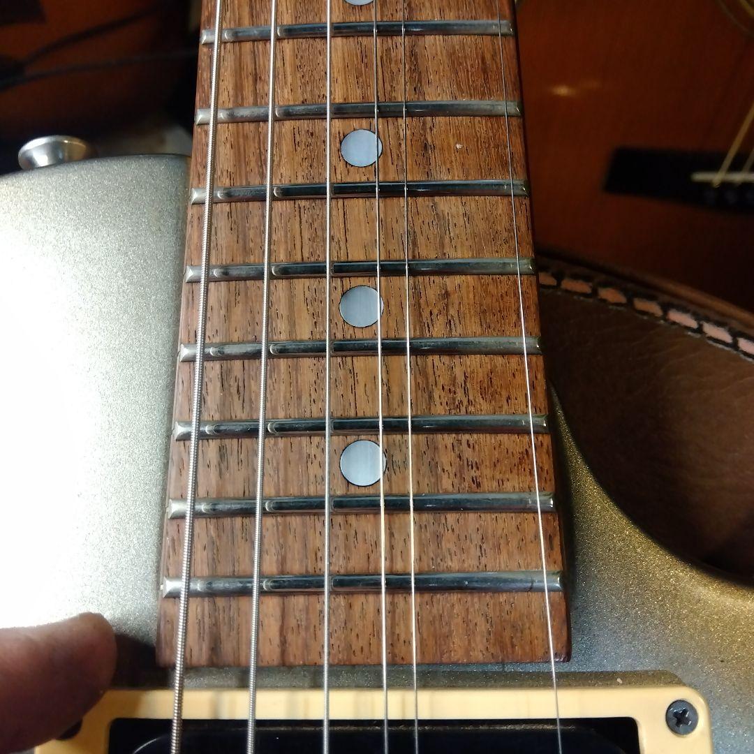 レスポールタイプ！メタリックシルバーBurny…