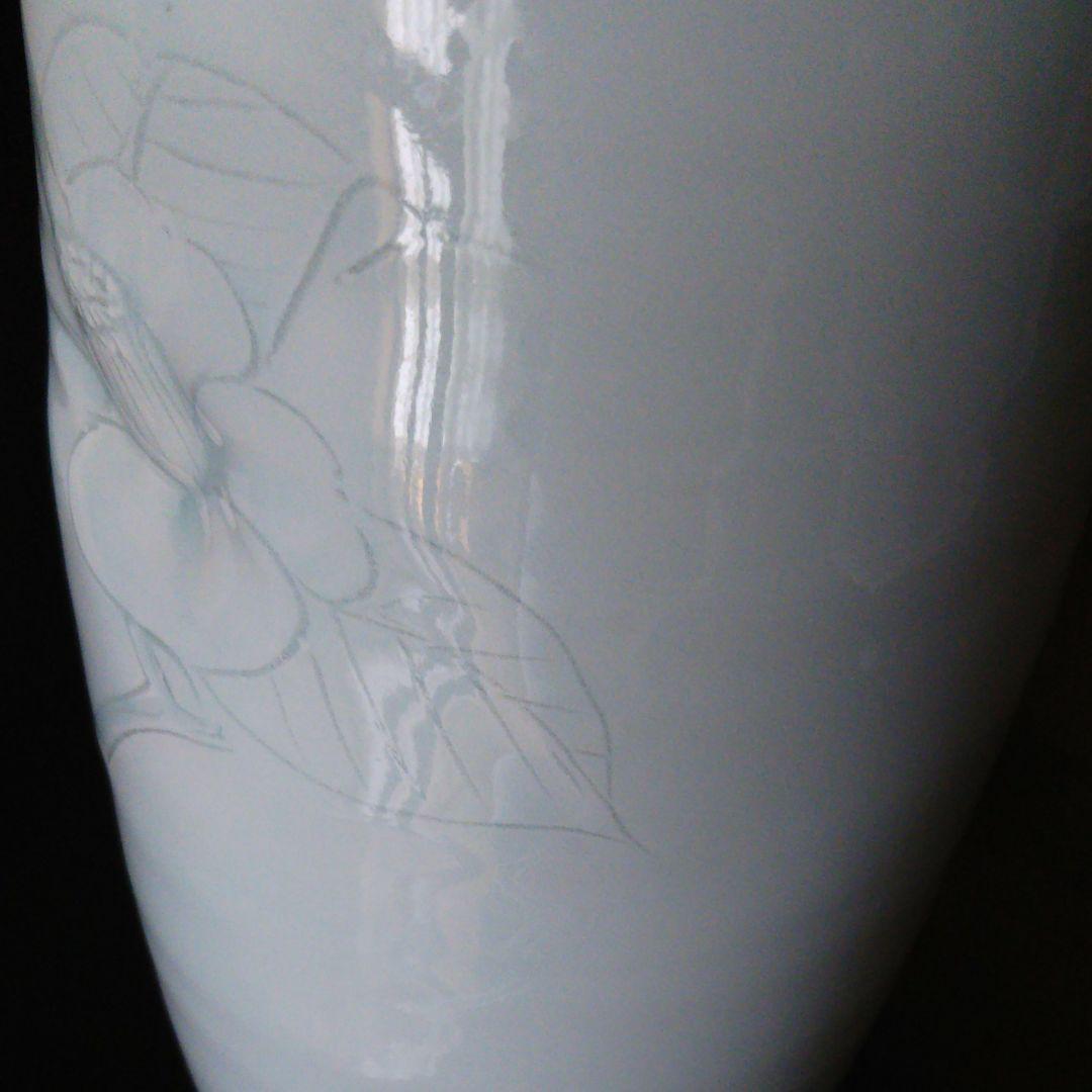 砥部焼き 白磁 花器  椿