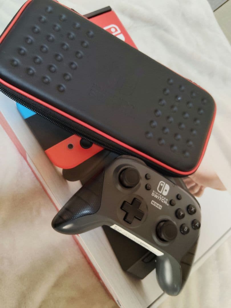 Nintendo Switch 本体 動作確認済　プロコン　ケース付き